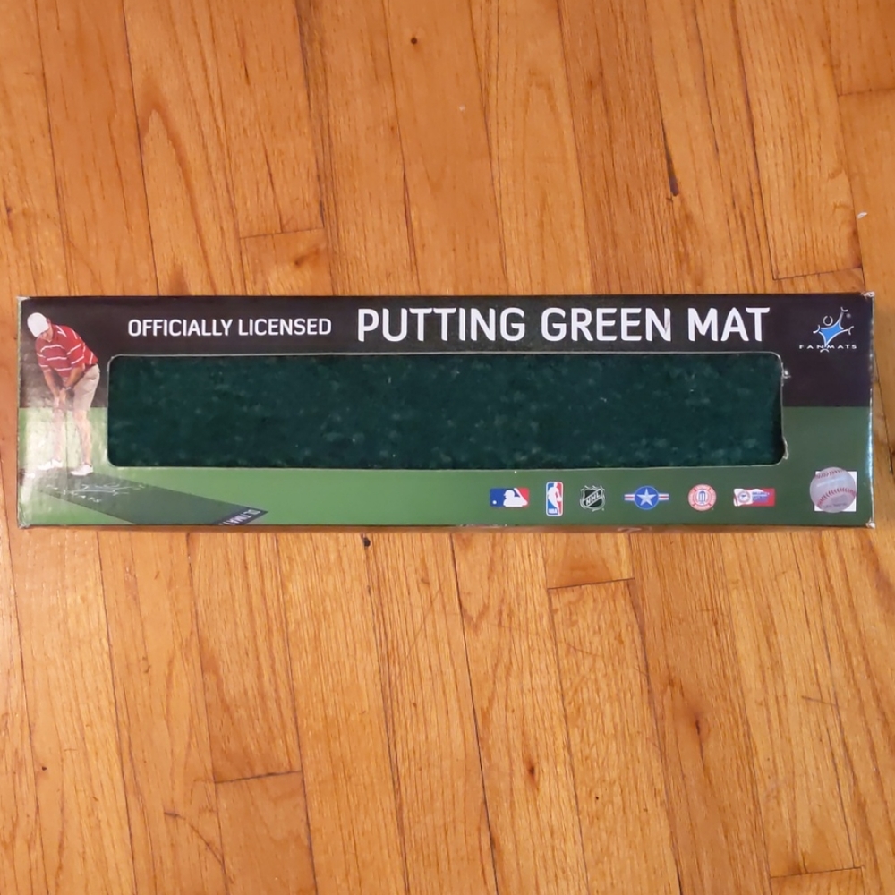 Official Putting Mat - New York Yankees